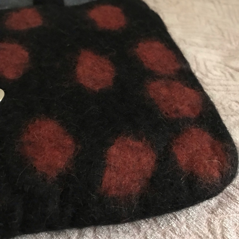 Colorful Felt Clutch Bag - Picture 5 of 8